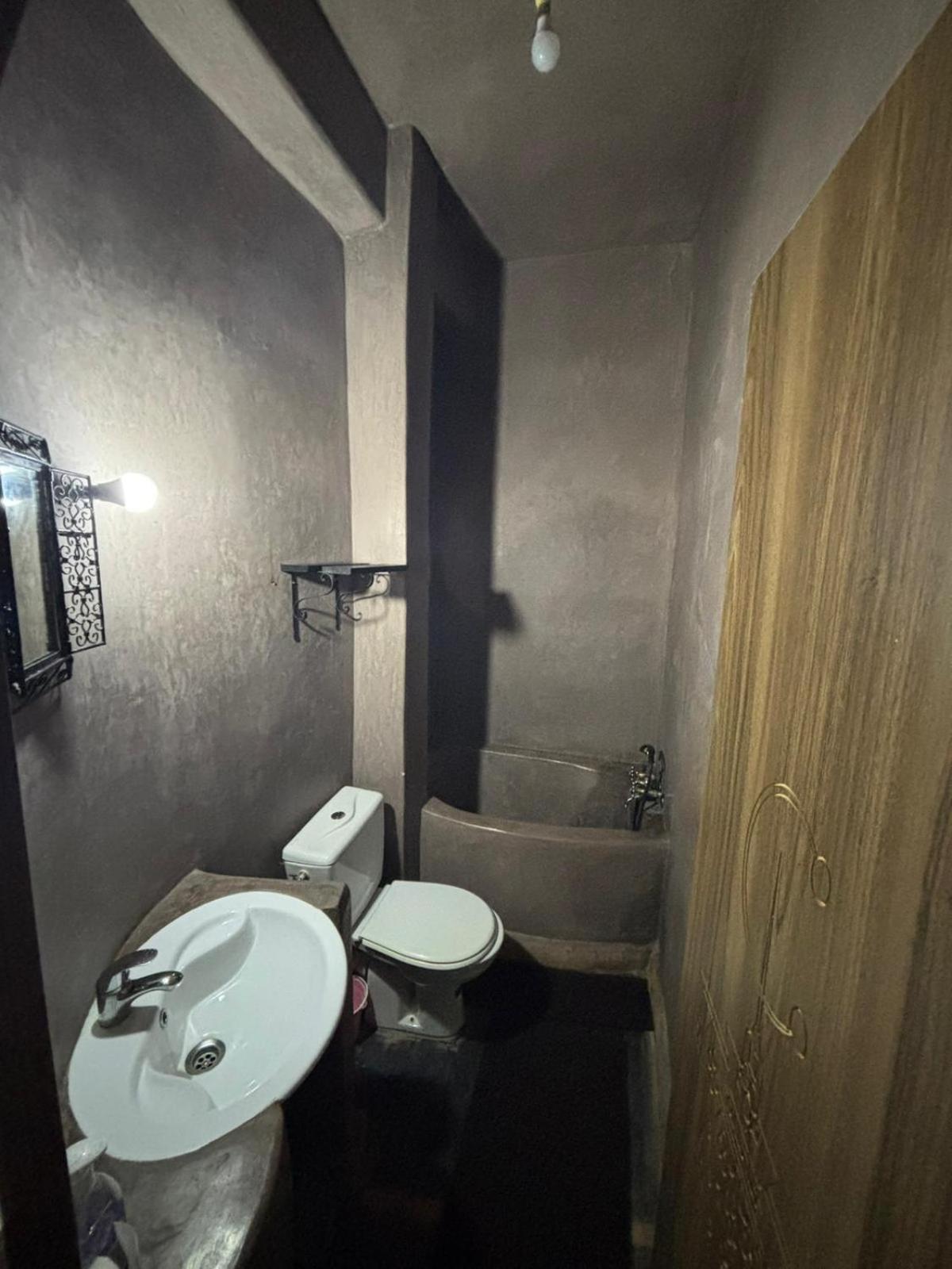 Atlas Tigmi Ourika Buitenkant foto